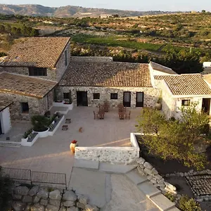 **** Hotel Borgo Delle Pietre Italy