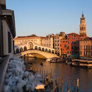 Riva Del Vin Boutique 3* Venetië